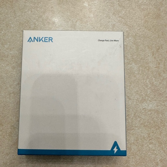 Power charger - Picture 1 of 2